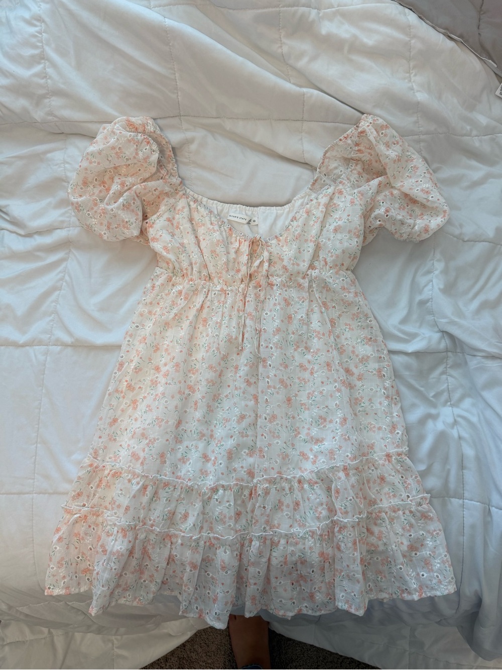 Altar'd State Peach & White Floral Puff-Sleeve Babydoll Dress